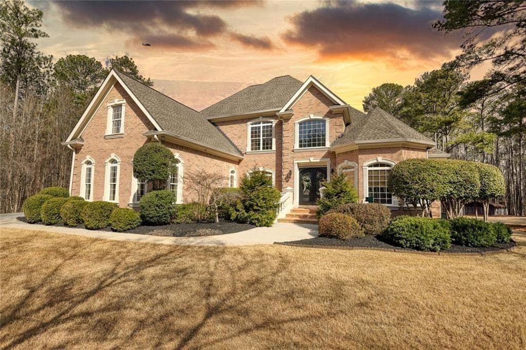 6 bedroom, 5 bathroom, 6,169 sq ft single family residence sold at 401 St Regis Drive, Oxford, GA 30054