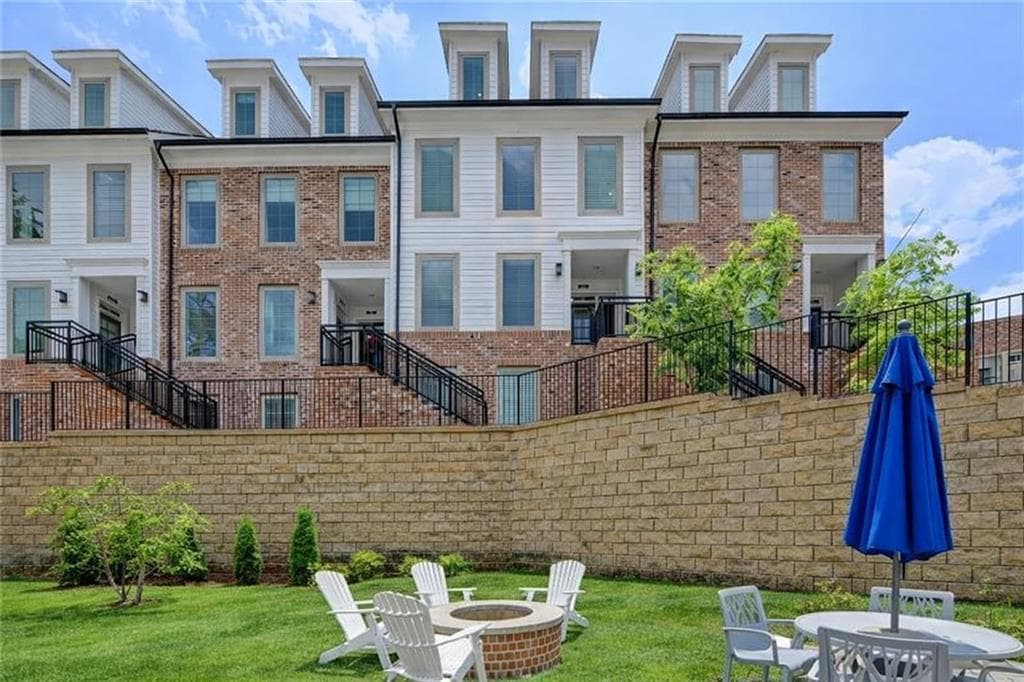 521 Burton Drive, Alpharetta, GA 30009 — most recent listing photo