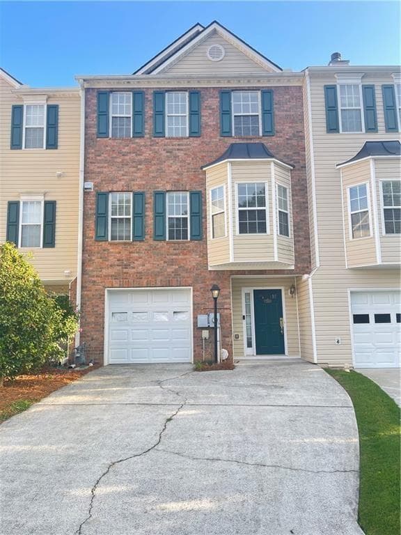 3 bedroom, 4 bathroom, 1,536 sq ft townhouse for sale at 795 Abbotts Mill Court 73, Johns Creek, GA 30097
