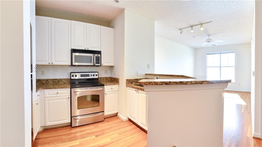 10 Perimeter Summit Boulevard 1404, Brookhaven, GA 30319 — most recent listing photo