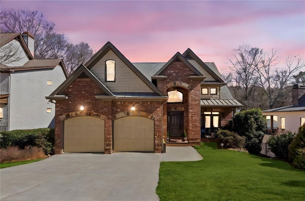 6 bedroom, 6 bathroom, 5,921 sq ft single family residence sold at 2977 Ringle Road, Atlanta, GA 30341