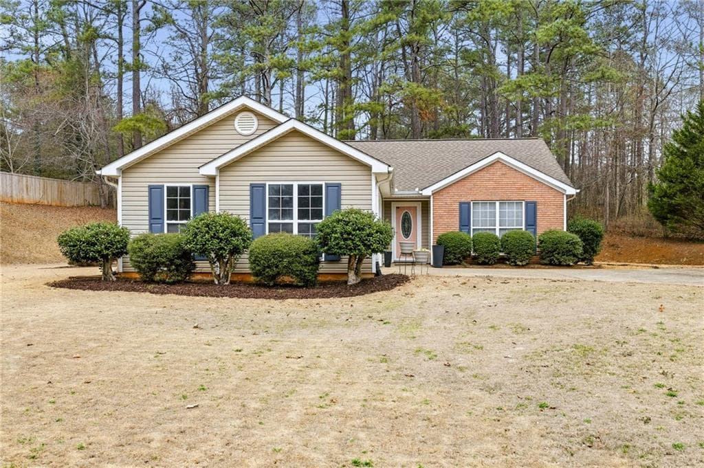4758 Eagle Watch Drive, Flowery Branch, GA 30542 — most recent listing photo
