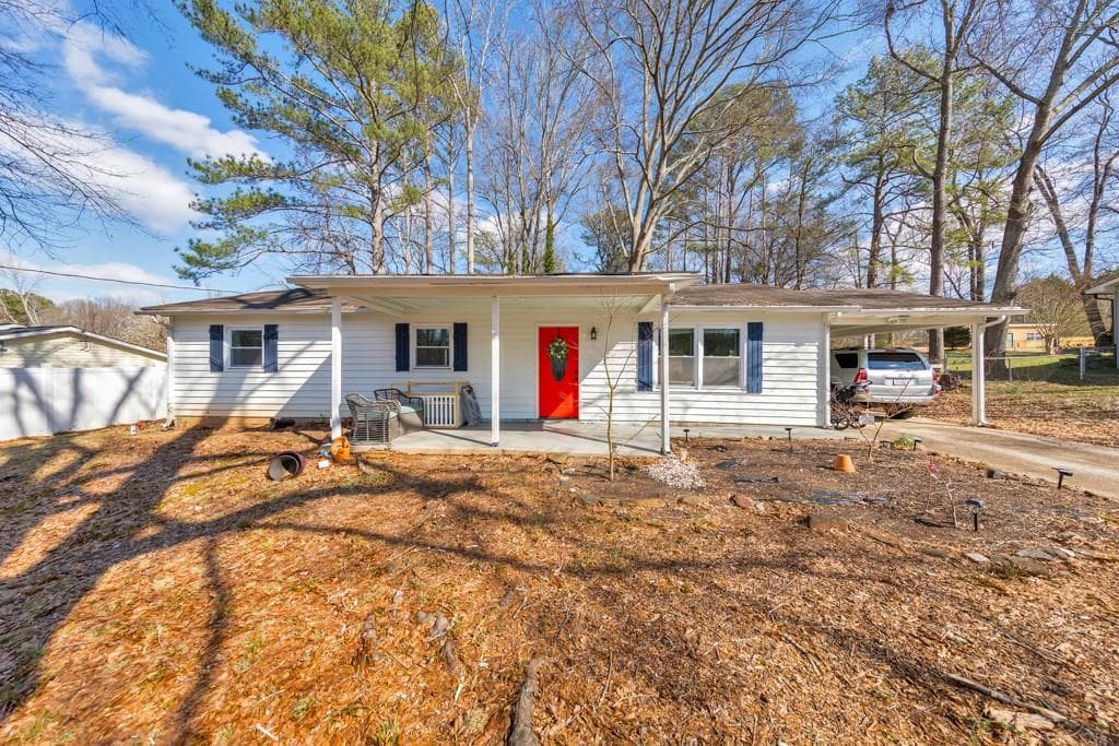 3 bedroom, 1 bathroom, 1,152 sq ft single family residence sold at 108 Vickie Drive, Hiram, GA 30141