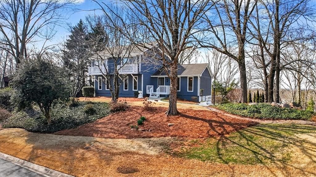 4 bedroom, 3 bathroom, 2,884 sq ft single family residence sold at 2060 Kinridge Road, Marietta, GA 30062