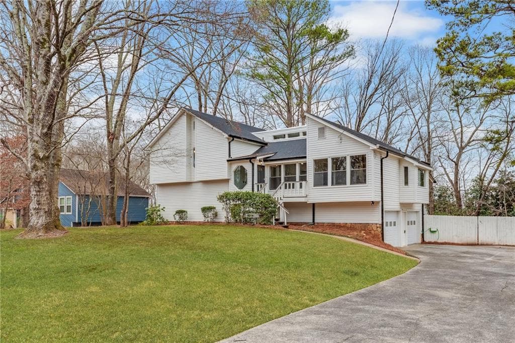 177 W Putnam Ferry Road, Woodstock, GA 30189 — most recent listing photo