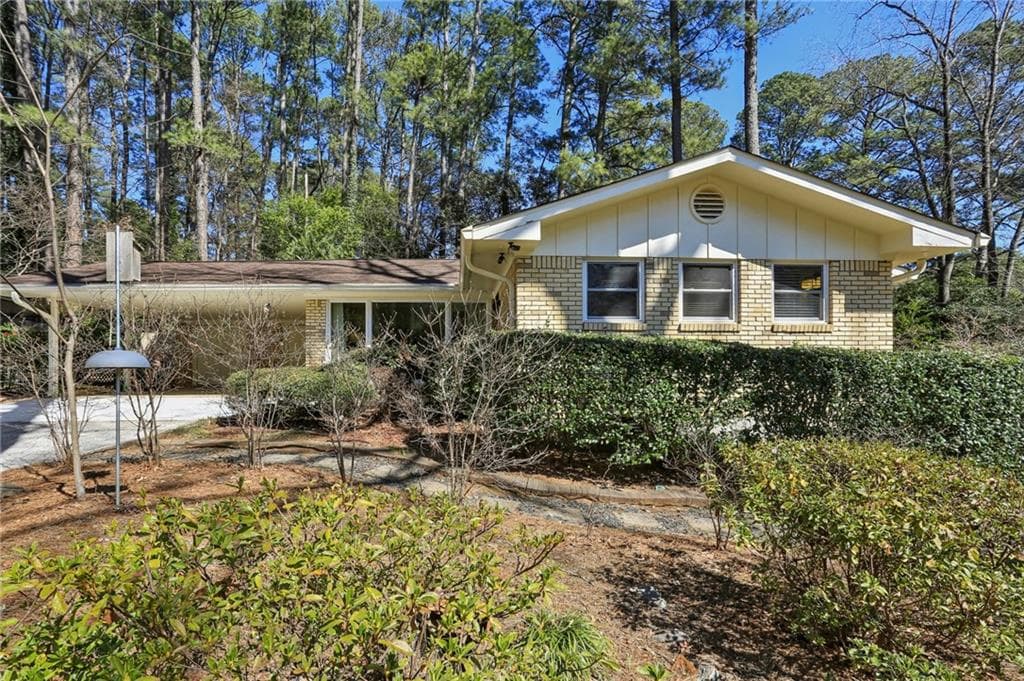 3 bedroom, 2 bathroom, 1,201 sq ft single family residence sold at 2098 Jordan Terrace, Atlanta, GA 30345
