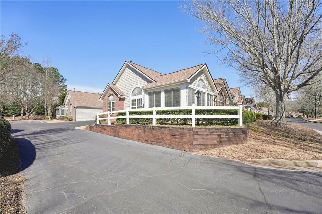 3794 Vineyards Lake Circle 12, Kennesaw, GA 30144 — most recent listing photo