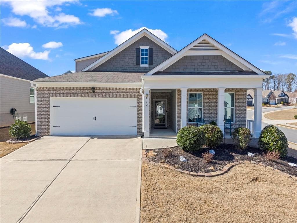 3 bedroom, 3 bathroom, 2,308 sq ft single family residence sold at 12 S Cornucopia Bend, Dallas, GA 30132
