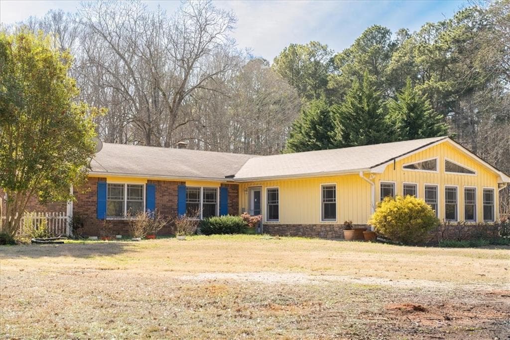 4 bedroom, 3 bathroom, 2,749 sq ft single family residence for sale at 137 Meadow Wood Lane, Monroe, GA 30656