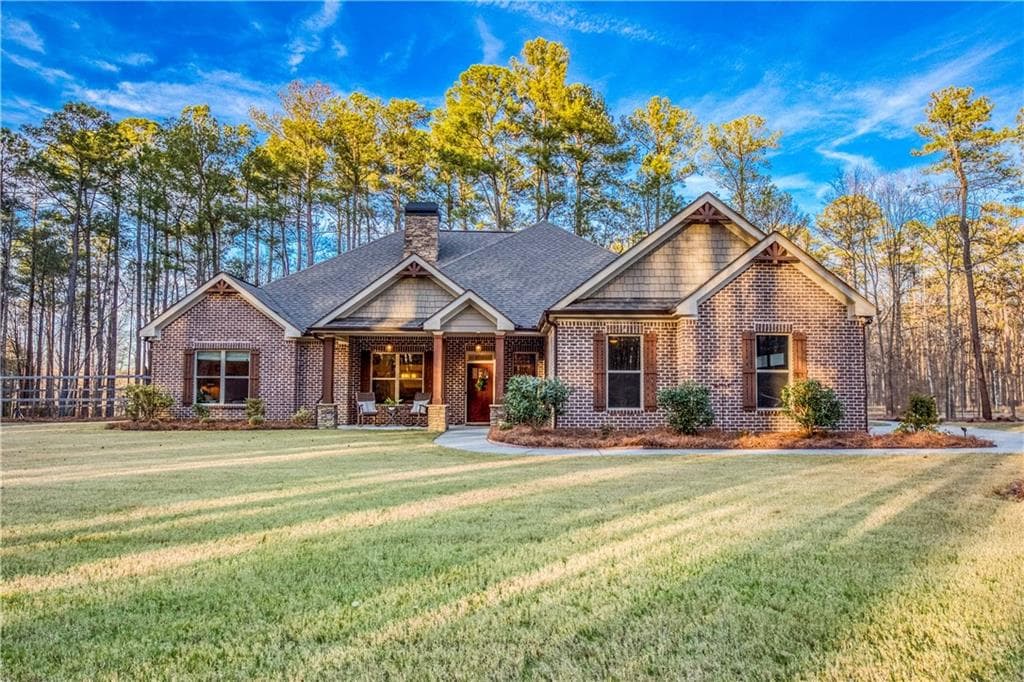 3 bedroom, 3 bathroom, 2,782 sq ft single family residence sold at 390 Herring, Grayson, GA 30017