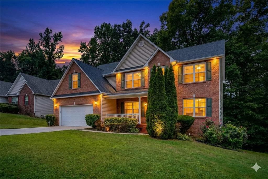 5 bedroom, 3 bathroom, 3,021 sq ft single family residence for sale at 1726 River Mill Trail, Conyers, GA 30012