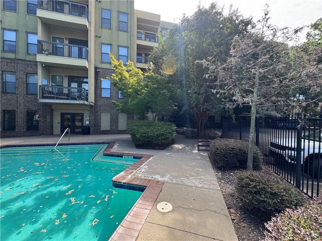 2 bedroom, 2 bathroom, 1,196 sq ft condominium for sale at 425 Chapel Street 1212, Atlanta, GA 30313