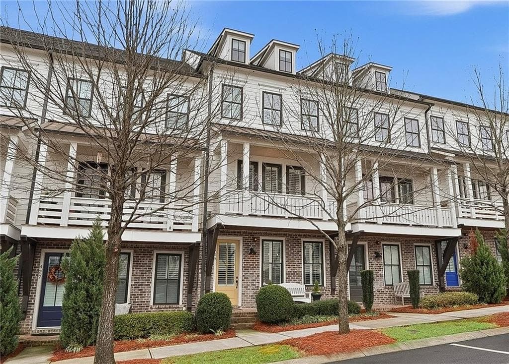 3 bedroom, 4 bathroom, 2,254 sq ft townhouse sold at 429 Chandler Lane, Woodstock, GA 30188