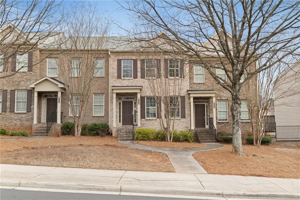 3 bedroom, 4 bathroom, 2,260 sq ft townhouse sold at 7054 Elmwood Ridge Court, Atlanta, GA 30340