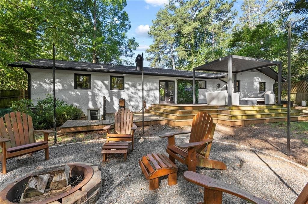 3 bedroom, 3 bathroom, 1,819 sq ft single family residence sold at 2485 Shallowford Road, Atlanta, GA 30345