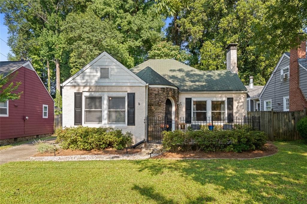 3 bedroom, 2 bathroom, 1,524 sq ft single family residence sold at 981 Cherokee Avenue, Atlanta, GA 30315
