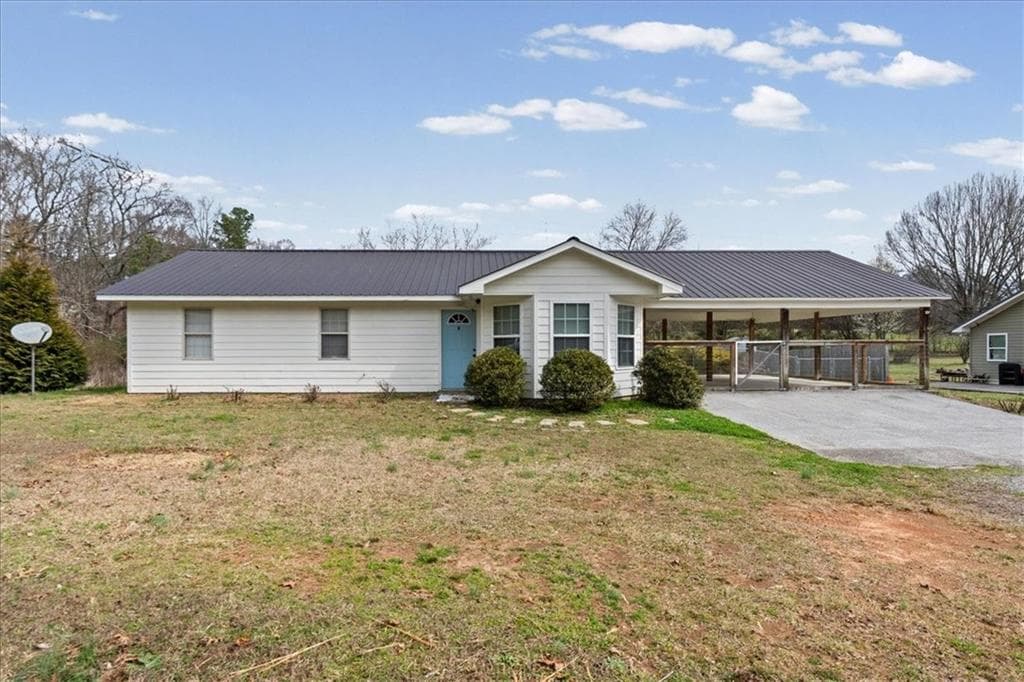 3 bedroom, 2 bathroom, 1,194 sq ft single family residence sold at 648 Johnson Road, Adairsville, GA 30103