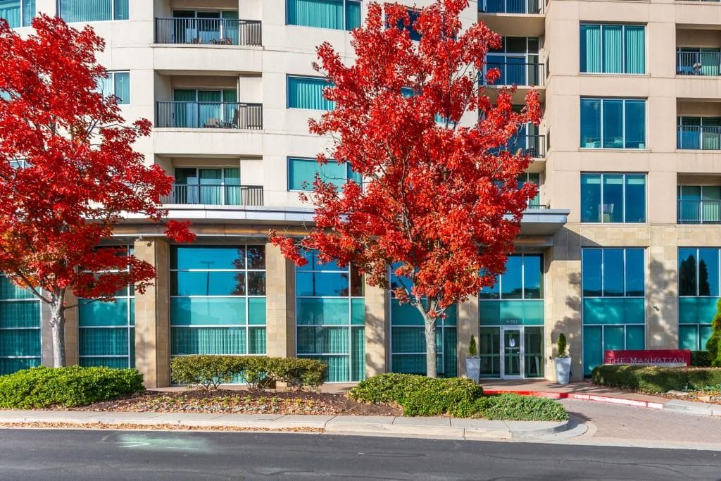 2 bedroom, 2 bathroom, 1,440 sq ft condominium sold at 4561 Olde Perimeter Way 1701, Atlanta, GA 30346