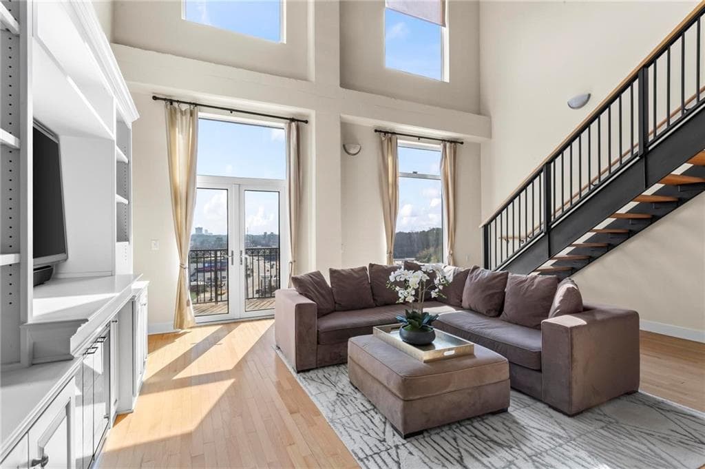 2 bedroom, 3 bathroom, 1,840 sq ft condominium sold at 3820 Roswell Road 903, Atlanta, GA 30342
