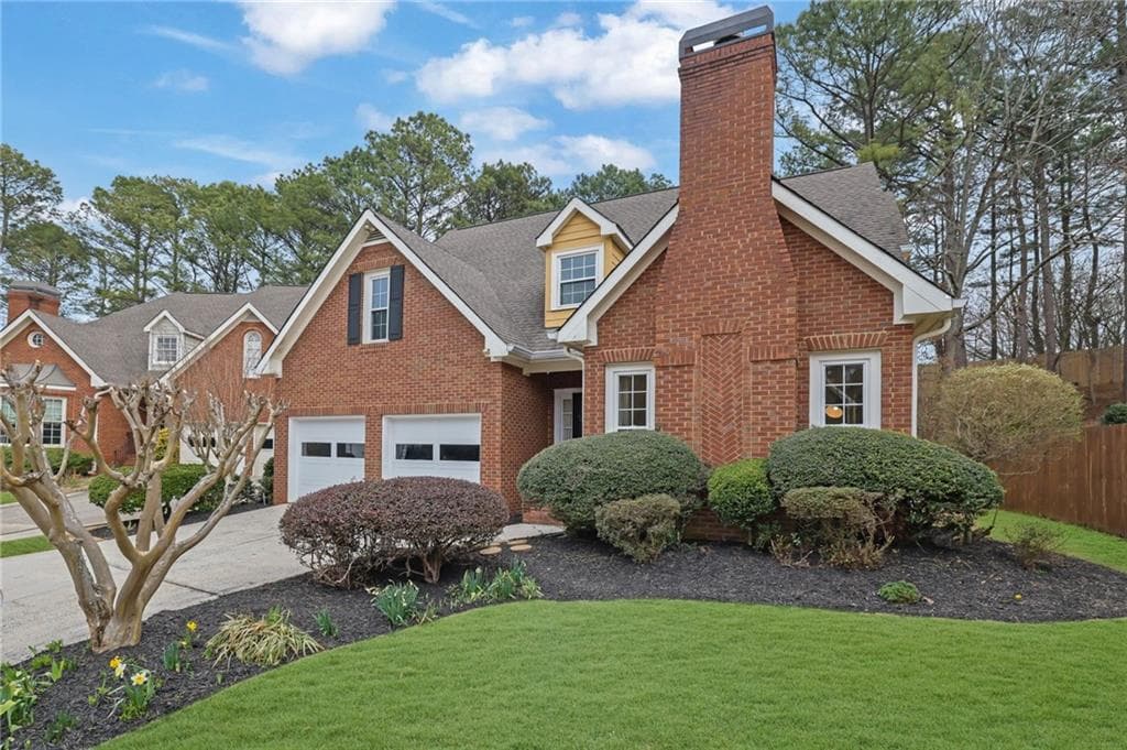 4 bedroom, 3 bathroom, 2,607 sq ft single family residence sold at 1543 Laurel Park Circle, Atlanta, GA 30329