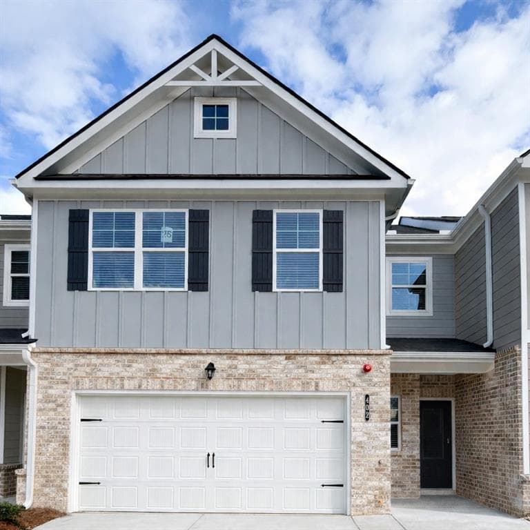 402 Lanier Circle, Woodstock, GA 30189 — most recent listing photo