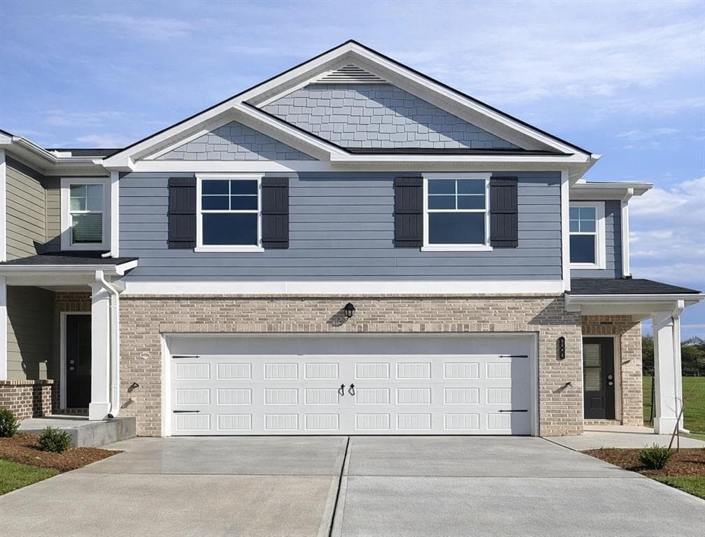 6371 Towhee Way, Morrow, GA 30260 — most recent listing photo