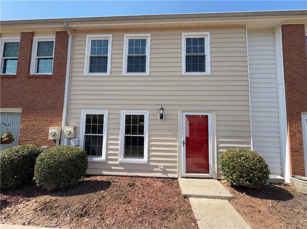 209 High Creek Drive, Roswell, GA 30076 — most recent listing photo