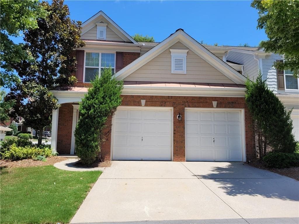 3 bedroom, 3 bathroom, 1,720 sq ft townhouse under contract at 2114 Hailston Drive, Duluth, GA 30097