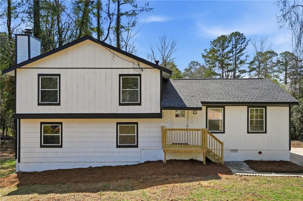 4 bedroom, 2 bathroom, 1,826 sq ft single family residence for sale at 640 Bramble Court, Jonesboro, GA 30238