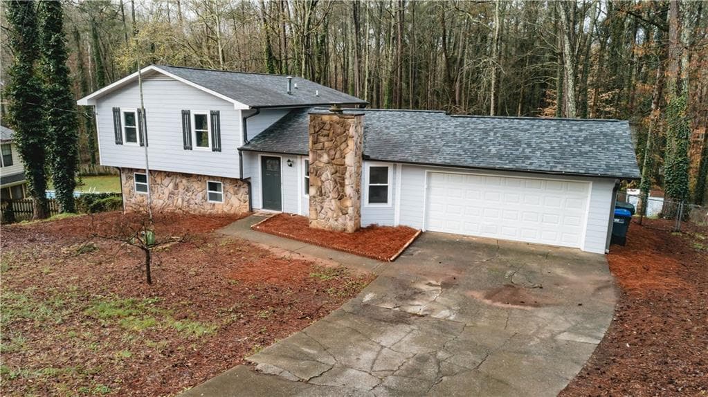 4 bedroom, 3 bathroom, 2,134 sq ft single family residence for sale at 3043 Fireside Drive, Snellville, GA 30078