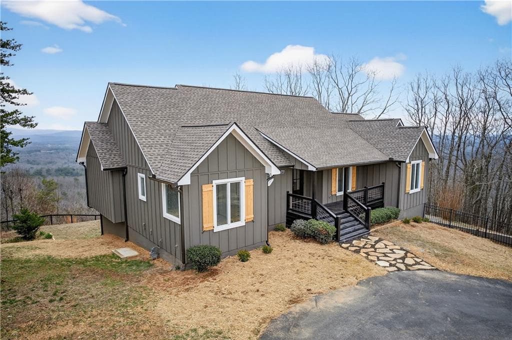 3 bedroom, 3 bathroom, 3,392 sq ft single family residence sold at 1811 Talona Mtn Rd, Ellijay, GA 30536