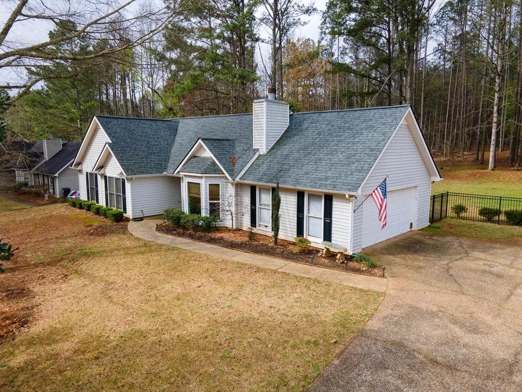 90 Jeb Stuart Drive, Newnan, GA 30265 — most recent listing photo