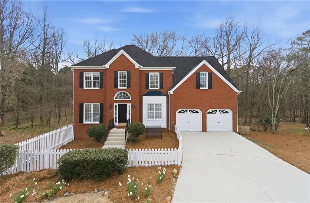 6 bedroom, 4 bathroom, 3,729 sq ft single family residence sold at 3925 Charlemagne Way, Marietta, GA 30064
