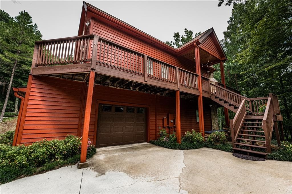 4 bedroom, 4 bathroom, 4,319 sq ft single family residence for sale at 15 Alm Strasse, Helen, GA 30545