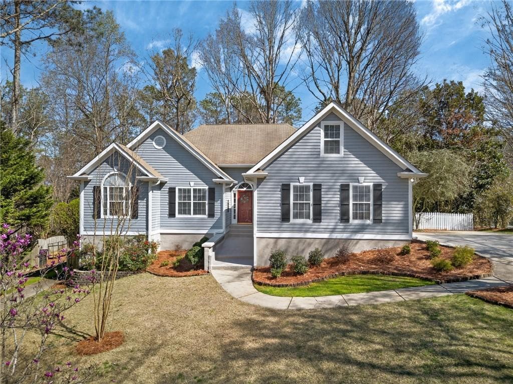 3 bedroom, 2 bathroom, 2,055 sq ft single family residence sold at 171 Highland Drive, Carrollton, GA 30116
