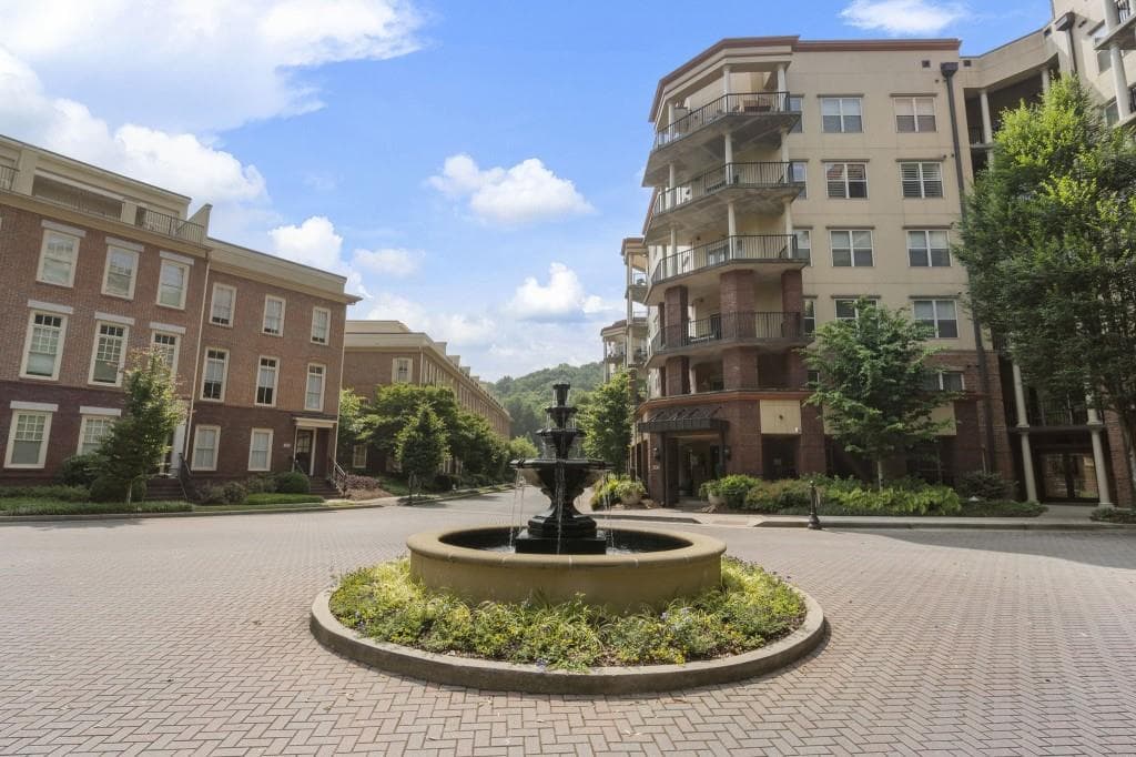 200 River Vista Drive 520, Atlanta, GA 30339 — most recent listing photo