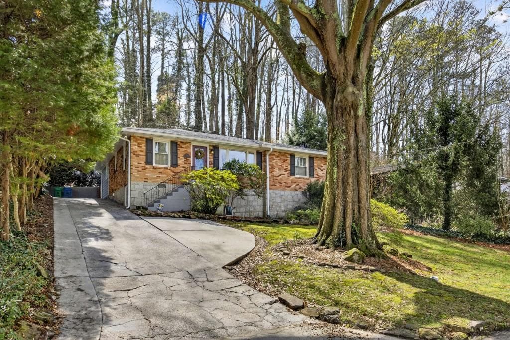 908 Scott Circle, Decatur, GA 30033 — most recent listing photo