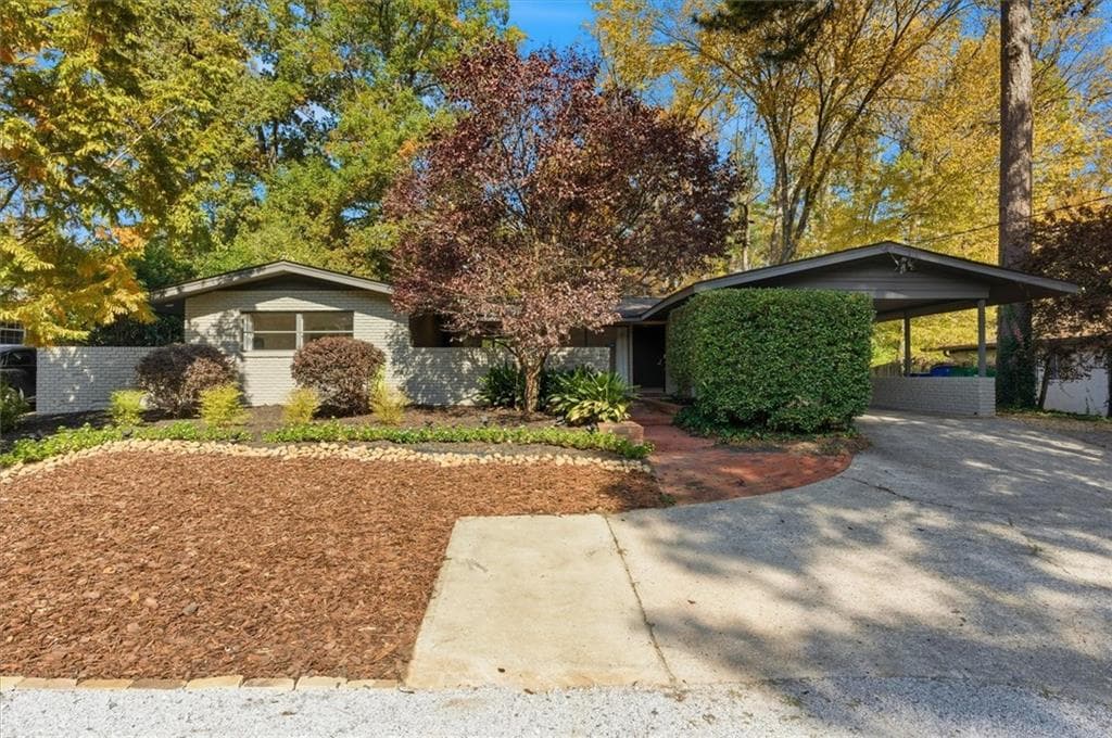 2 bedroom, 2 bathroom, 1,586 sq ft single family residence sold at 1470 Lavista Road, Atlanta, GA 30324
