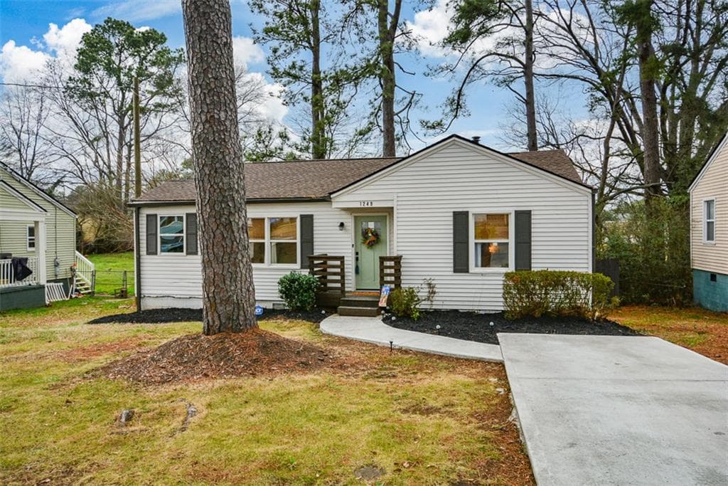 3 bedroom, 2 bathroom, 996 sq ft single family residence sold at 1249 Kasandra Drive, Marietta, GA 30067