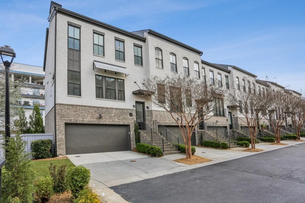 5 bedroom, 5 bathroom, 3,600 sq ft townhouse sold at 1388 La France Street 8, Atlanta, GA 30307