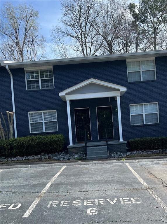 2 bedroom, 2 bathroom, 1,054 sq ft townhouse for sale at 3153 Buford Highway 5, Atlanta, GA 30329