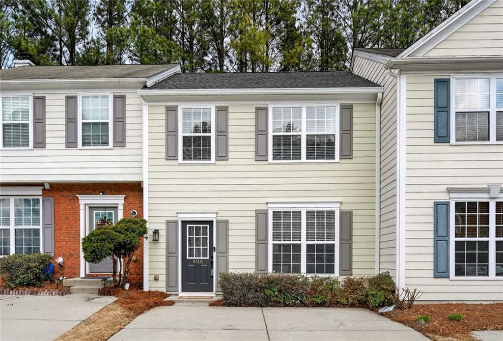 3 bedroom, 3 bathroom, 1,428 sq ft townhouse under contract at 4166 Howell Park Road, Duluth, GA 30096