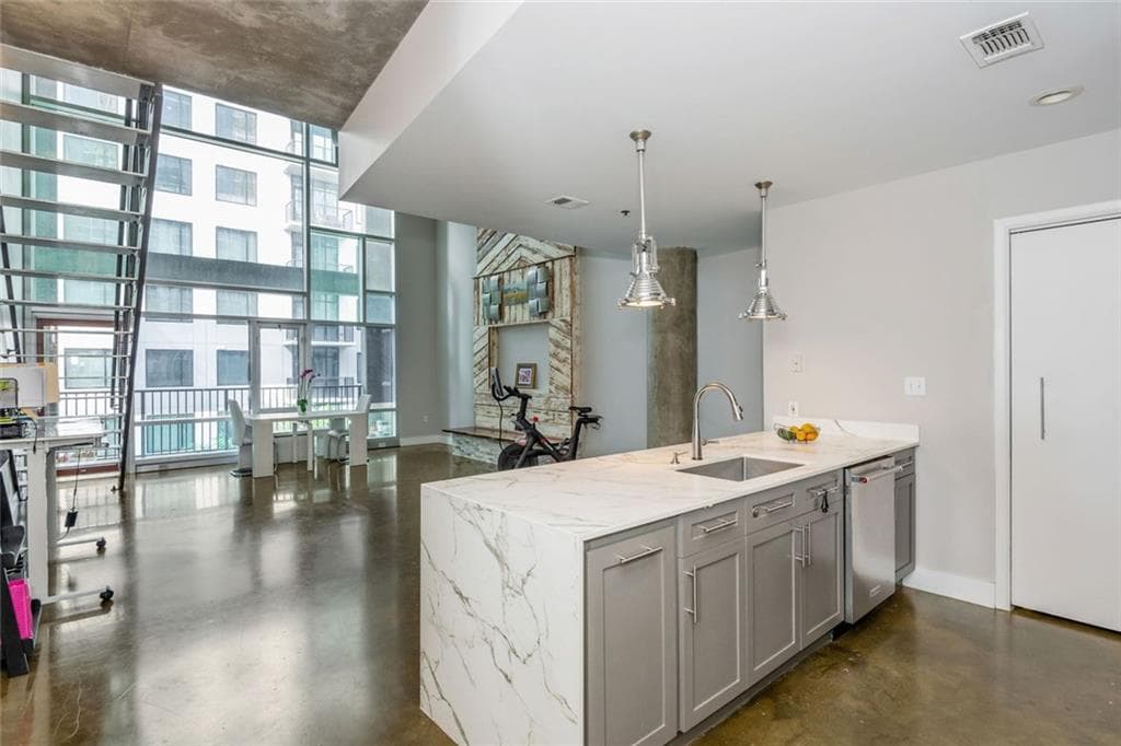 1 bedroom, 2 bathroom, 1,225 sq ft condominium sold at 845 Spring Street 307, Atlanta, GA 30308