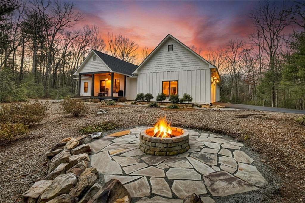 29 Robert Drive, Ellijay, GA 30536 — most recent listing photo
