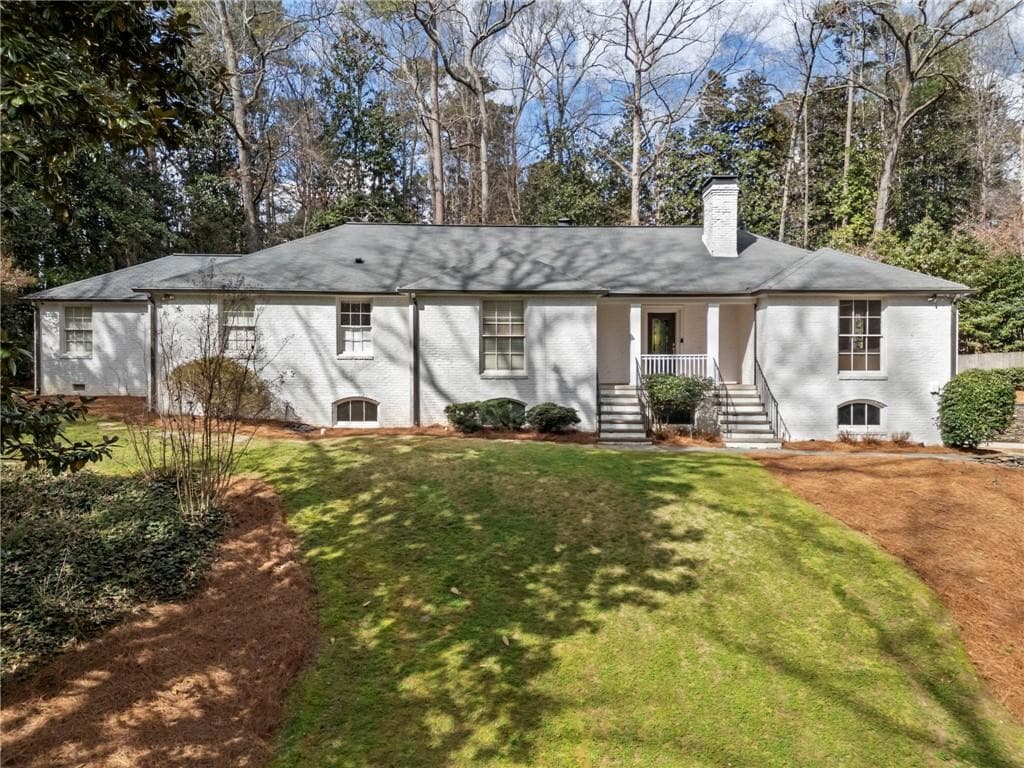 5 bedroom, 4 bathroom single family residence sold at 1129 E Beechwood Drive, Atlanta, GA 30327