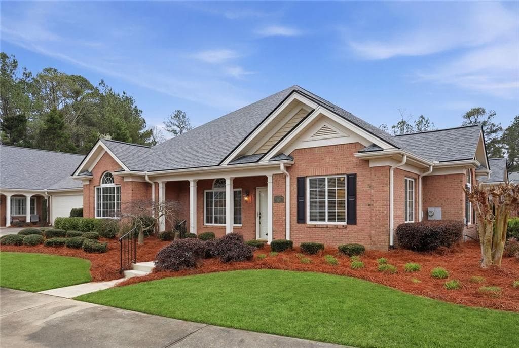 3 bedroom, 2 bathroom, 1,817 sq ft condominium sold at 2146 Arbor Oaks Drive, Marietta, GA 30062