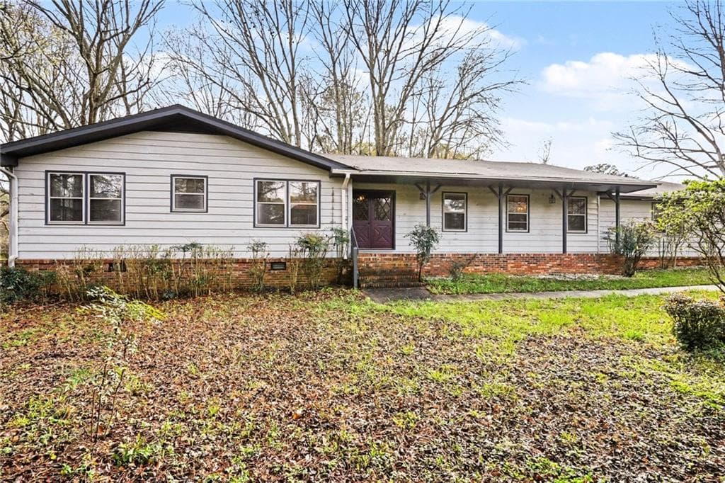 3 bedroom, 2 bathroom, 2,694 sq ft single family residence for sale at 1590 Colonial South Drive, Conyers, GA 30094