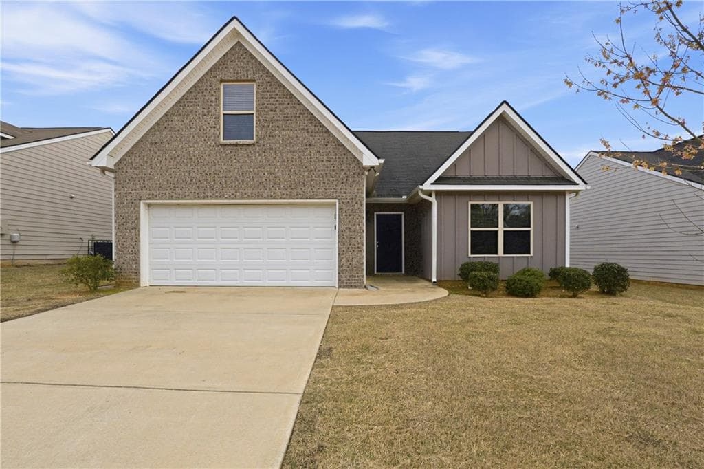 4 bedroom, 3 bathroom, 1,692 sq ft single family residence sold at 122 W Lexington Avenue, Griffin, GA 30223
