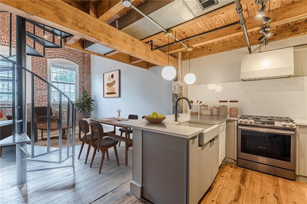 1 bedroom, 1 bathroom, 746 sq ft condominium for sale at 63 Mangum Street 3, Atlanta, GA 30313