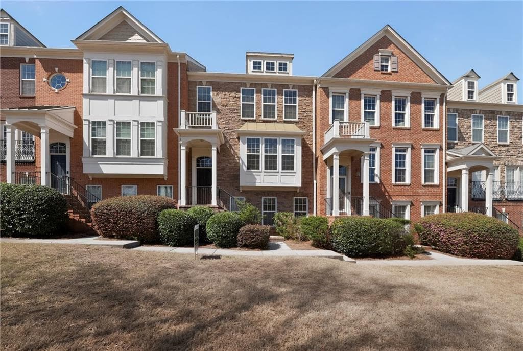 3 bedroom, 4 bathroom, 2,278 sq ft townhouse sold at 4753 Cheviot Drive, Smyrna, GA 30080